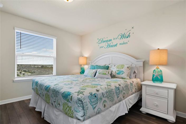 Image No.27-6 Bed Property for sale