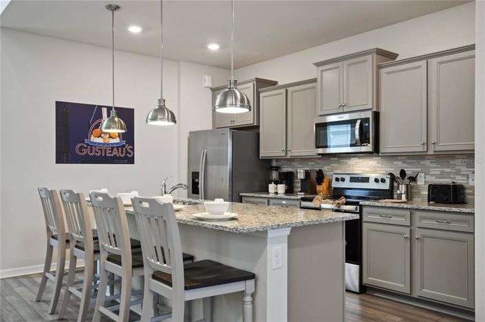 Image No.4-6 Bed Property for sale