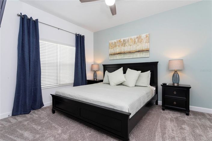 Image No.10-4 Bed Townhouse for sale