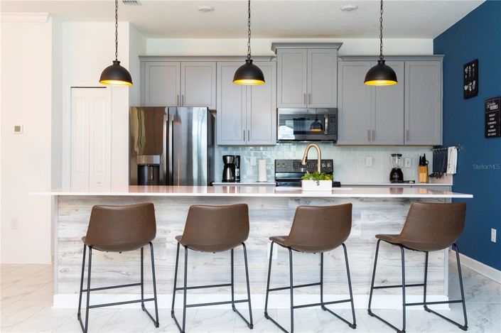 Image No.14-4 Bed Townhouse for sale