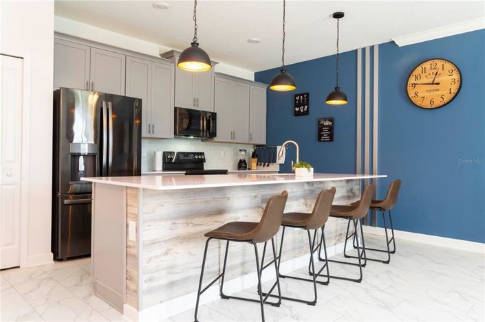 Image No.16-4 Bed Townhouse for sale