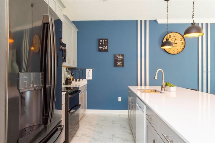 Image No.20-4 Bed Townhouse for sale