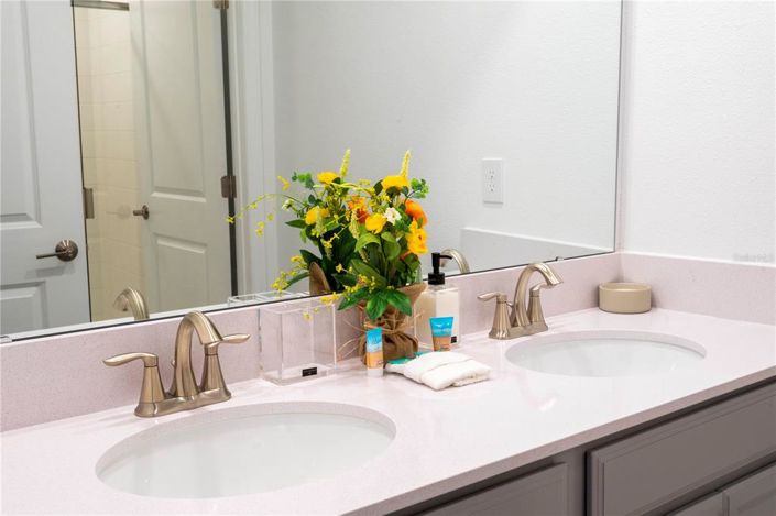 Image No.30-4 Bed Townhouse for sale