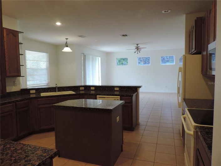 Image No.5-4 Bed Property for sale