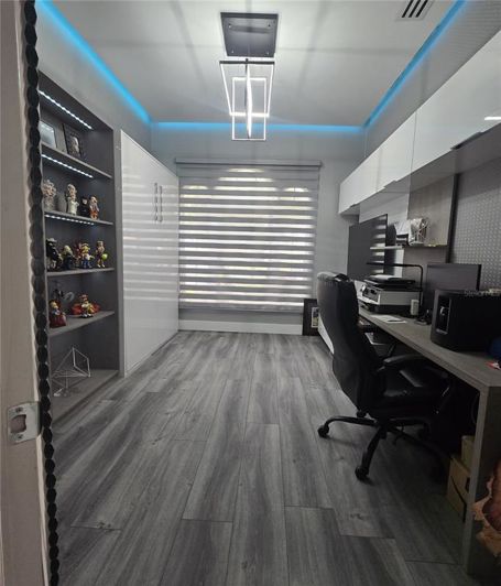 Image No.10-4 Bed Property for sale