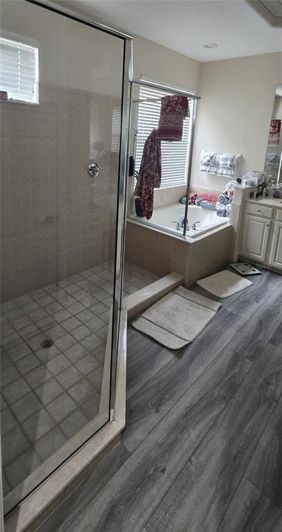 Image No.15-4 Bed Property for sale