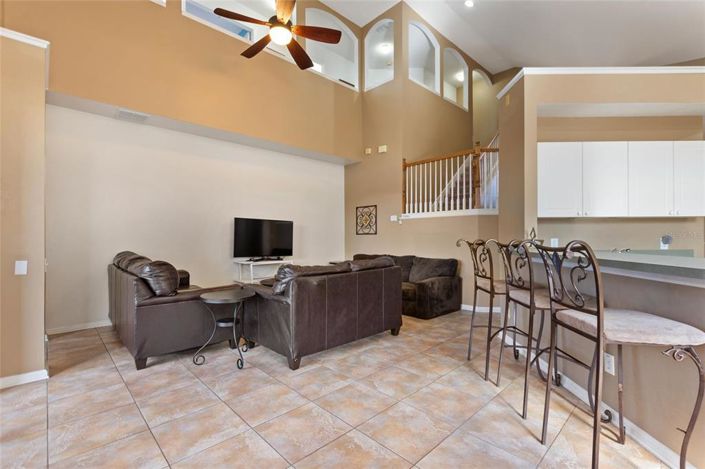 Image No.11-6 Bed Property for sale