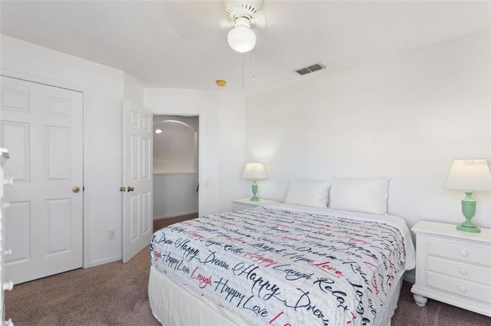 Image No.22-6 Bed Property for sale