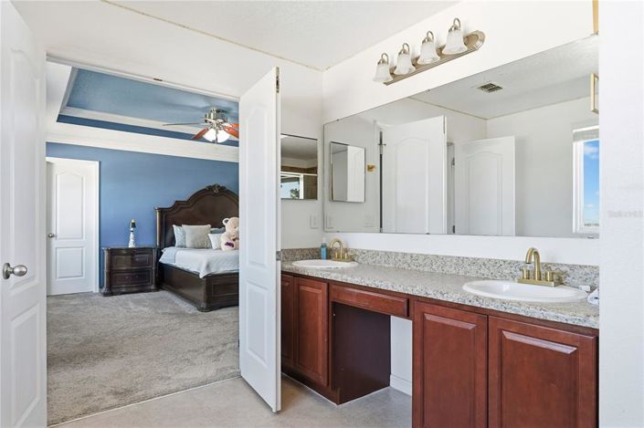 Image No.21-4 Bed Property for sale