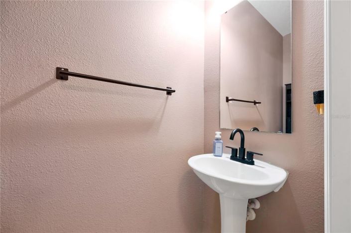 Image No.30-4 Bed Property for sale