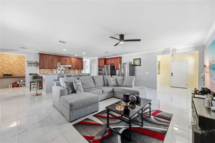 Image No.7-4 Bed Property for sale