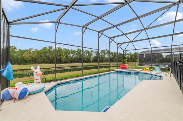 Image No.3-Propriété de 7 chambres à vendre à Kissimmee