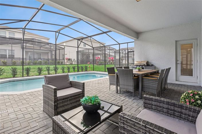 Image No.32-5 Bed Property for sale