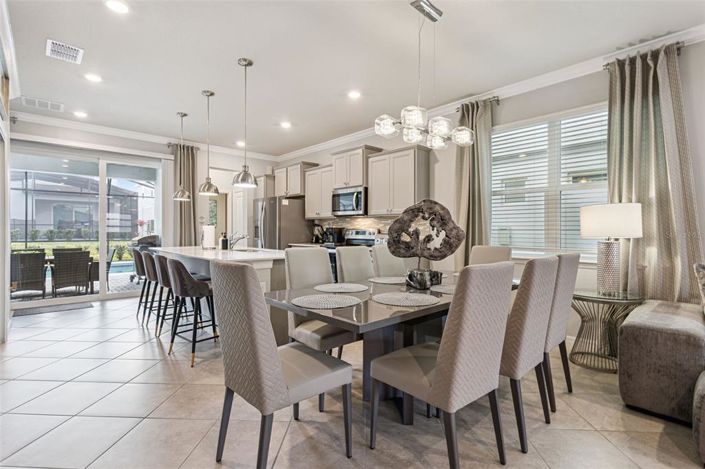 Image No.7-5 Bed Property for sale