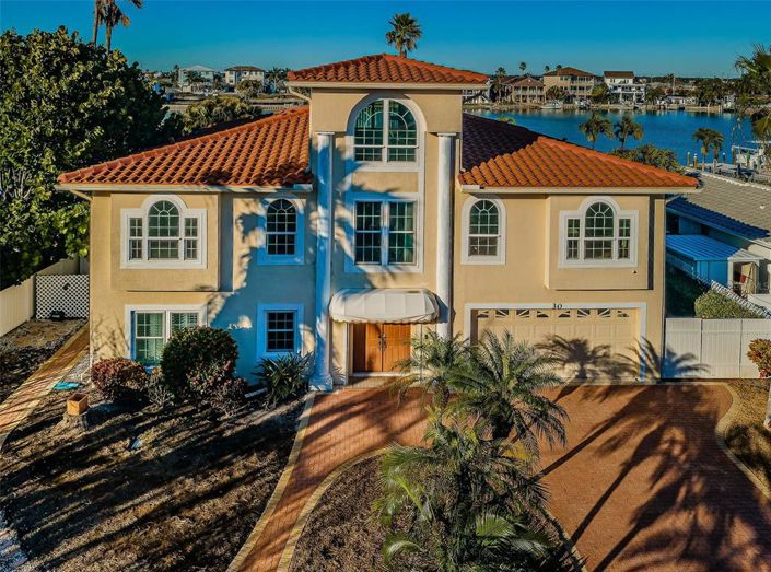 Image No.2-Propriété de 6 chambres à vendre à Treasure Island