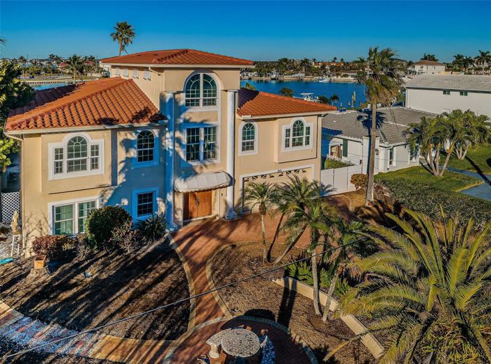 Image No.3-Propriété de 6 chambres à vendre à Treasure Island