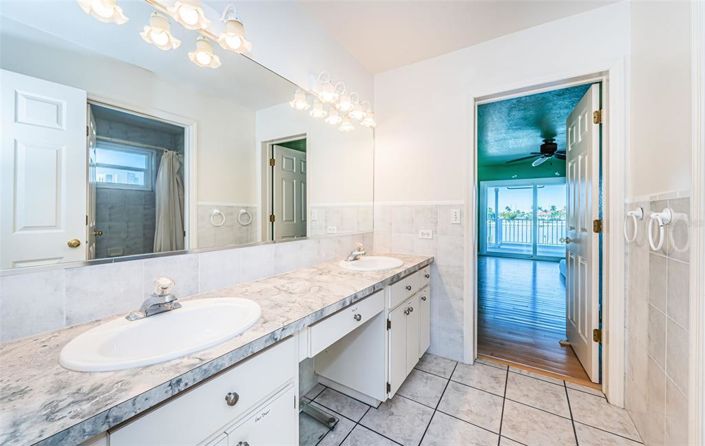 Image No.39-Propriété de 6 chambres à vendre à Treasure Island