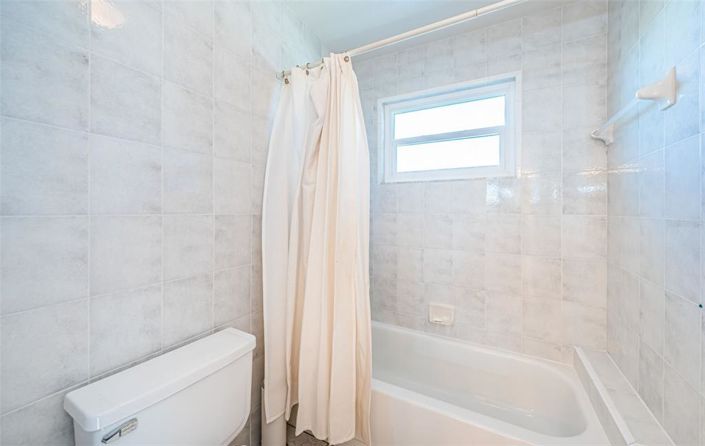 Image No.40-Propriété de 6 chambres à vendre à Treasure Island