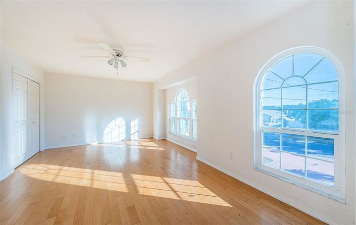 Image No.42-Propriété de 6 chambres à vendre à Treasure Island