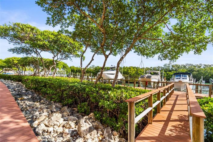 Image No.45-3 Bed Property for sale