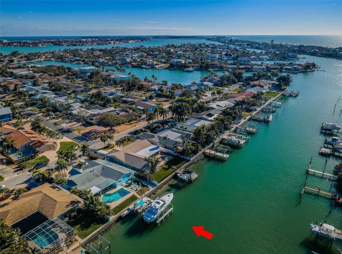 Image No.2-5 Bed Property for sale