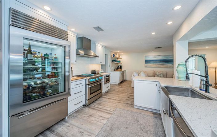 Image No.23-5 Bed Property for sale