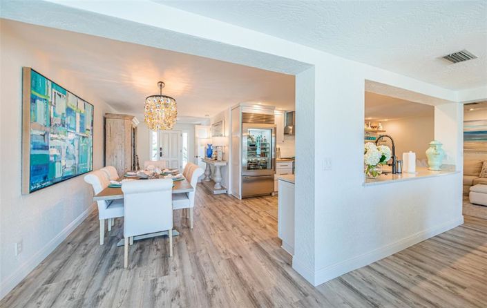 Image No.26-5 Bed Property for sale