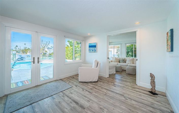 Image No.33-5 Bed Property for sale