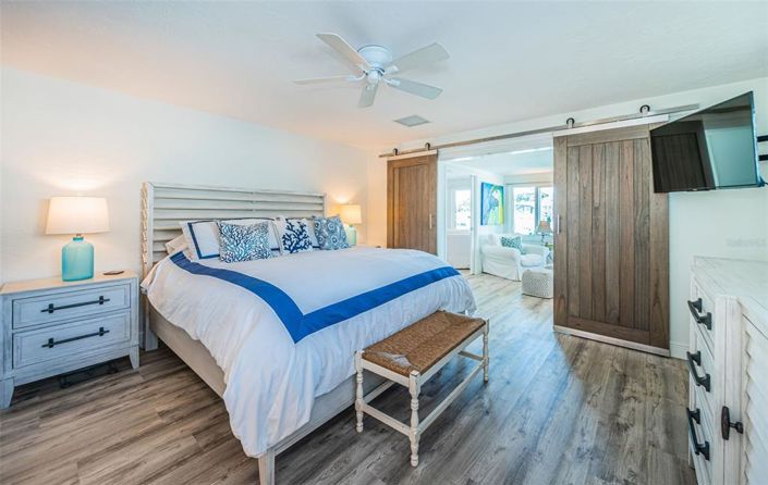 Image No.36-5 Bed Property for sale