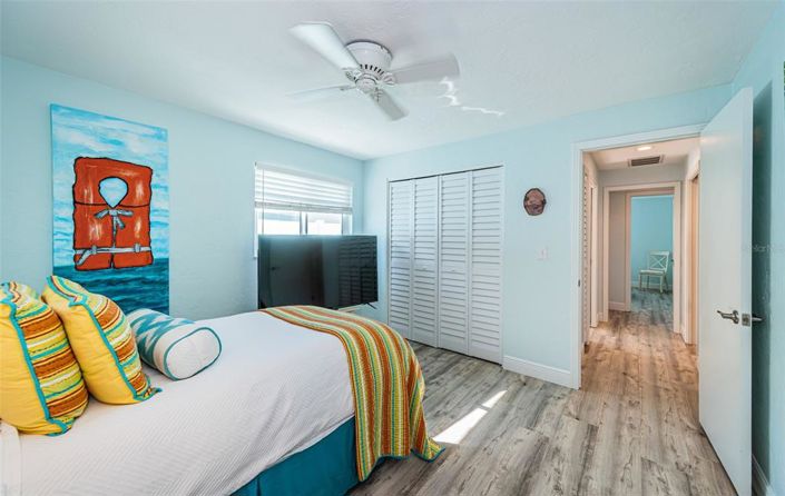 Image No.48-5 Bed Property for sale