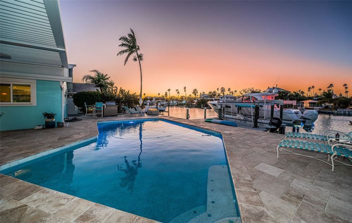 Image No.59-5 Bed Property for sale