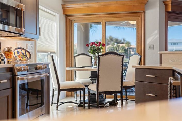 Image No.23-4 Bed Townhouse for sale