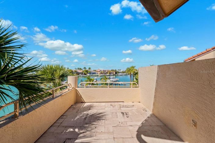 Image No.37-4 Bed Townhouse for sale