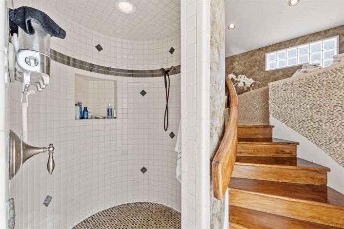 Image No.40-4 Bed Townhouse for sale