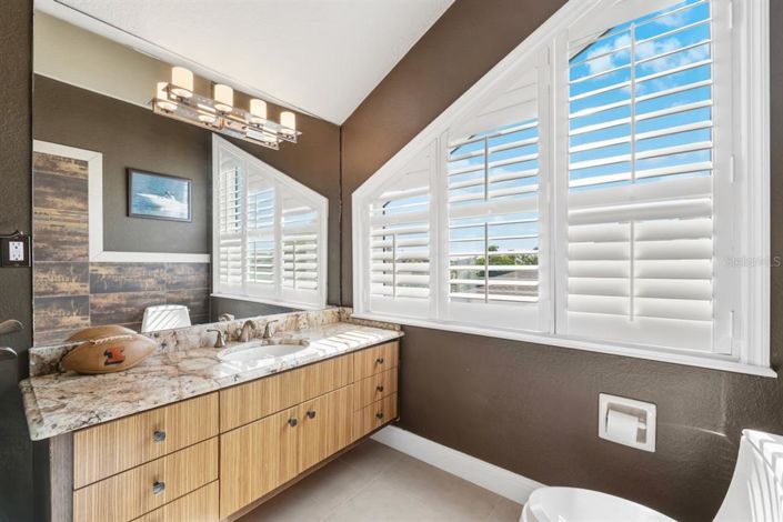 Image No.45-4 Bed Townhouse for sale