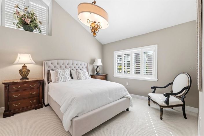 Image No.55-4 Bed Townhouse for sale