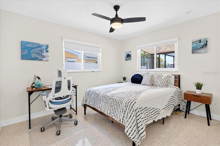 Image No.20-3 Bed Property for sale