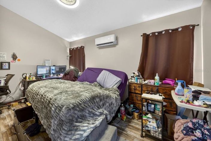 Image No.16-5 Bed Property for sale