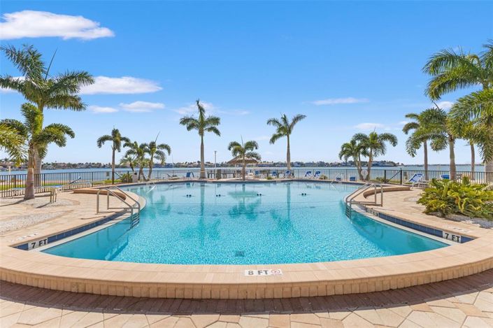 Image No.30-Propriété de 2 chambres à vendre à St. Petersburg