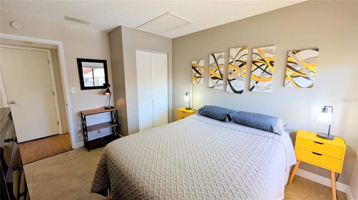 Image No.25-1 Bed Property for sale