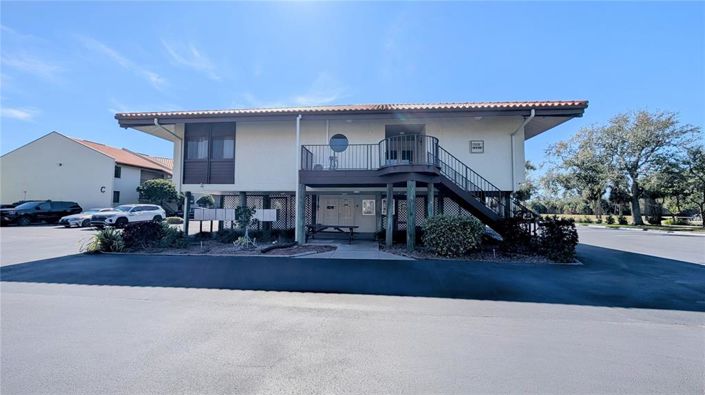 Image No.32-1 Bed Property for sale