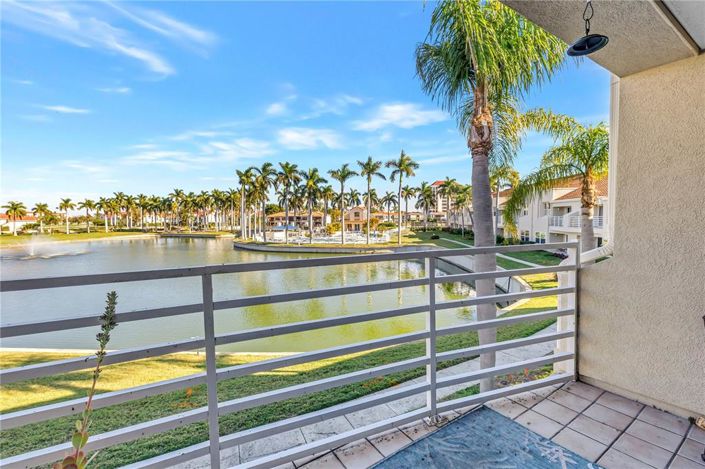 Image No.14-2 Bed Property for sale