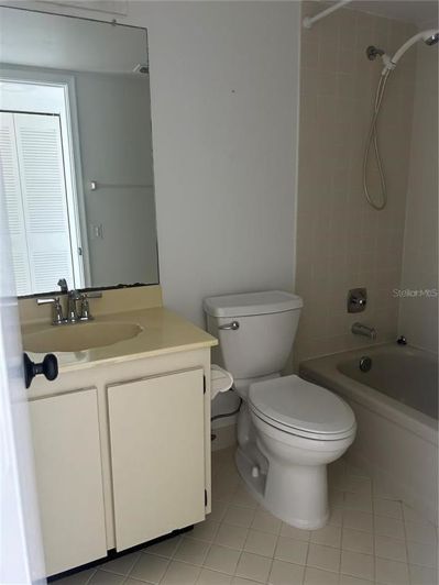 Image No.20-2 Bed Property for sale