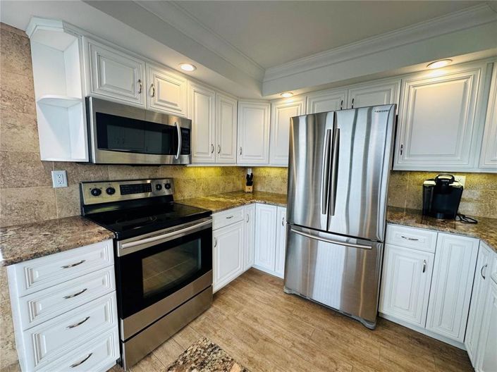 Image No.8-2 Bed Property for sale