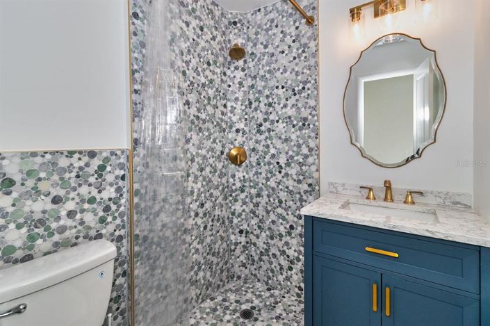 Image No.18-5 Bed Property for sale