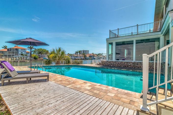 Image No.30-5 Bed Property for sale