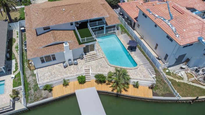 Image No.37-5 Bed Property for sale