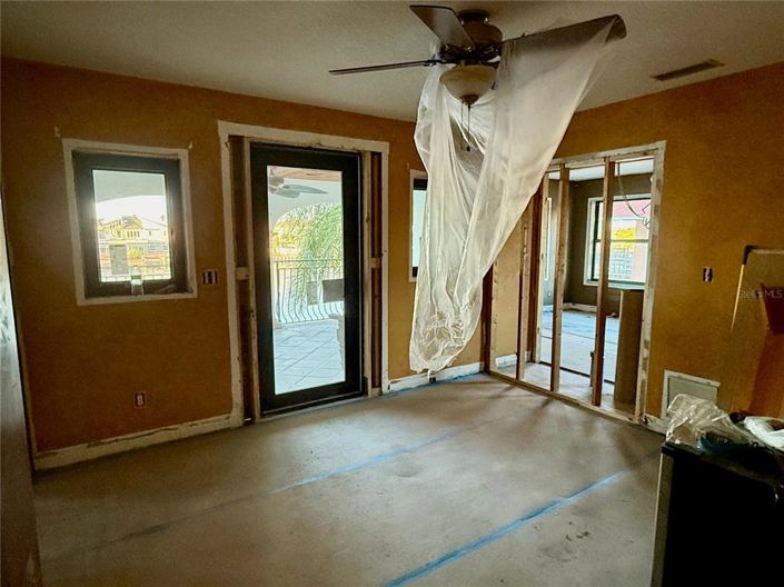 Image No.20-Propriété de 5 chambres à vendre à Treasure Island