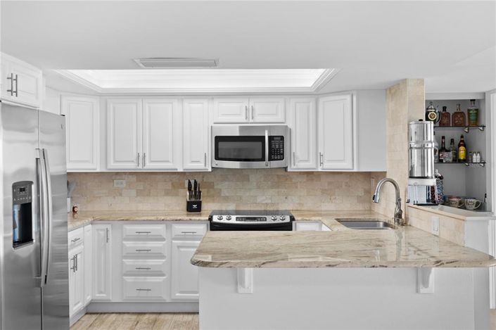 Image No.11-2 Bed Property for sale