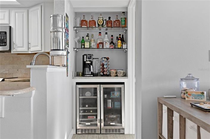 Image No.12-2 Bed Property for sale